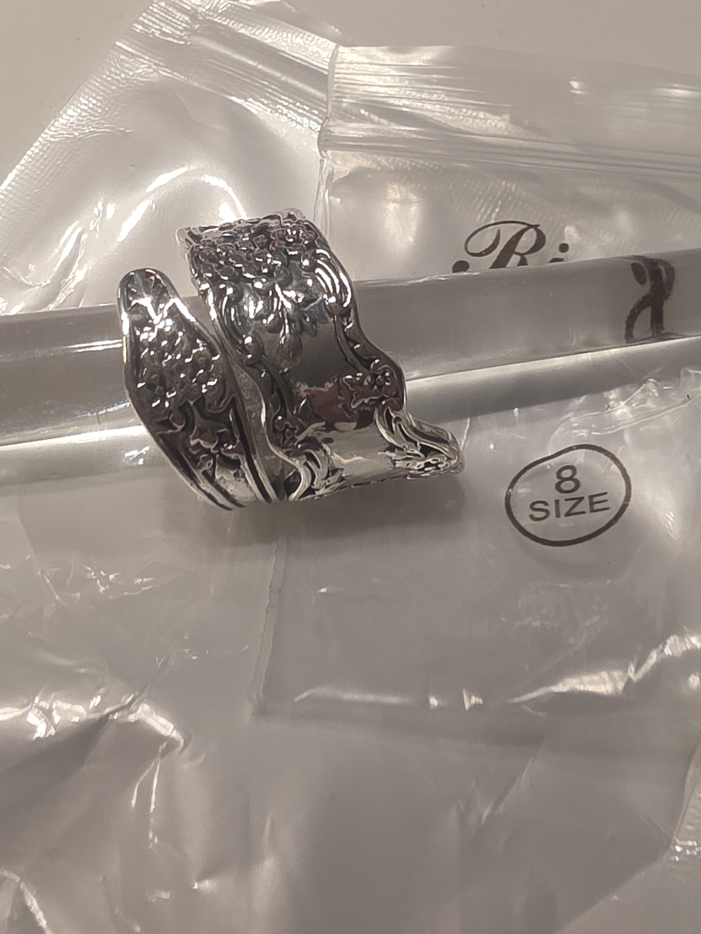 Elegant Silver Floral Wrap Ring - Size 8